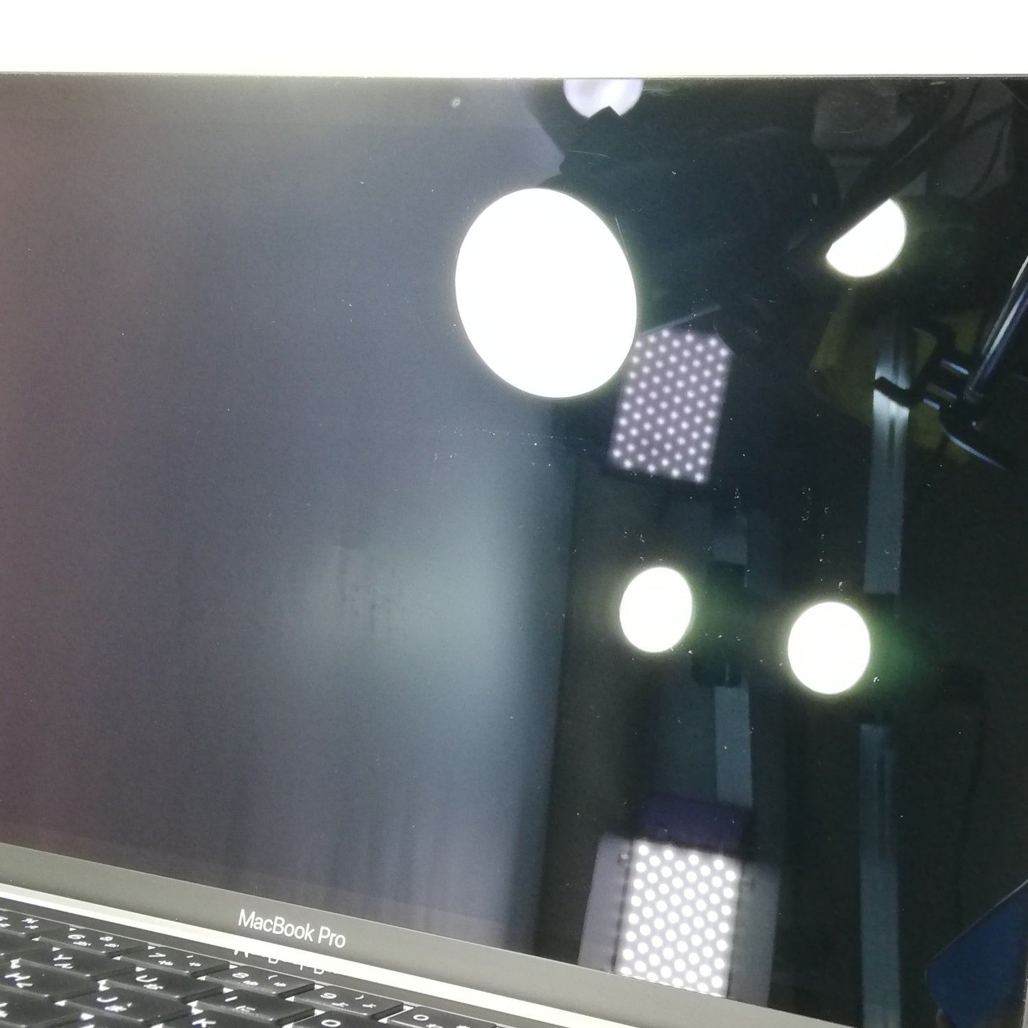 MacBook 中古 販売】MacBook Pro Touch Bar / 13インチ / 2020 / 32GB