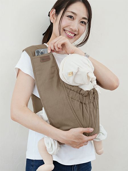 助産師が薦める魔法の抱っこ紐 | AIRRICOBABY