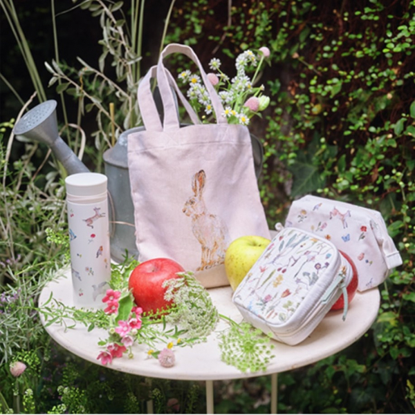 1月21日発売スタート！庄島歩音コラボレーションアイテム