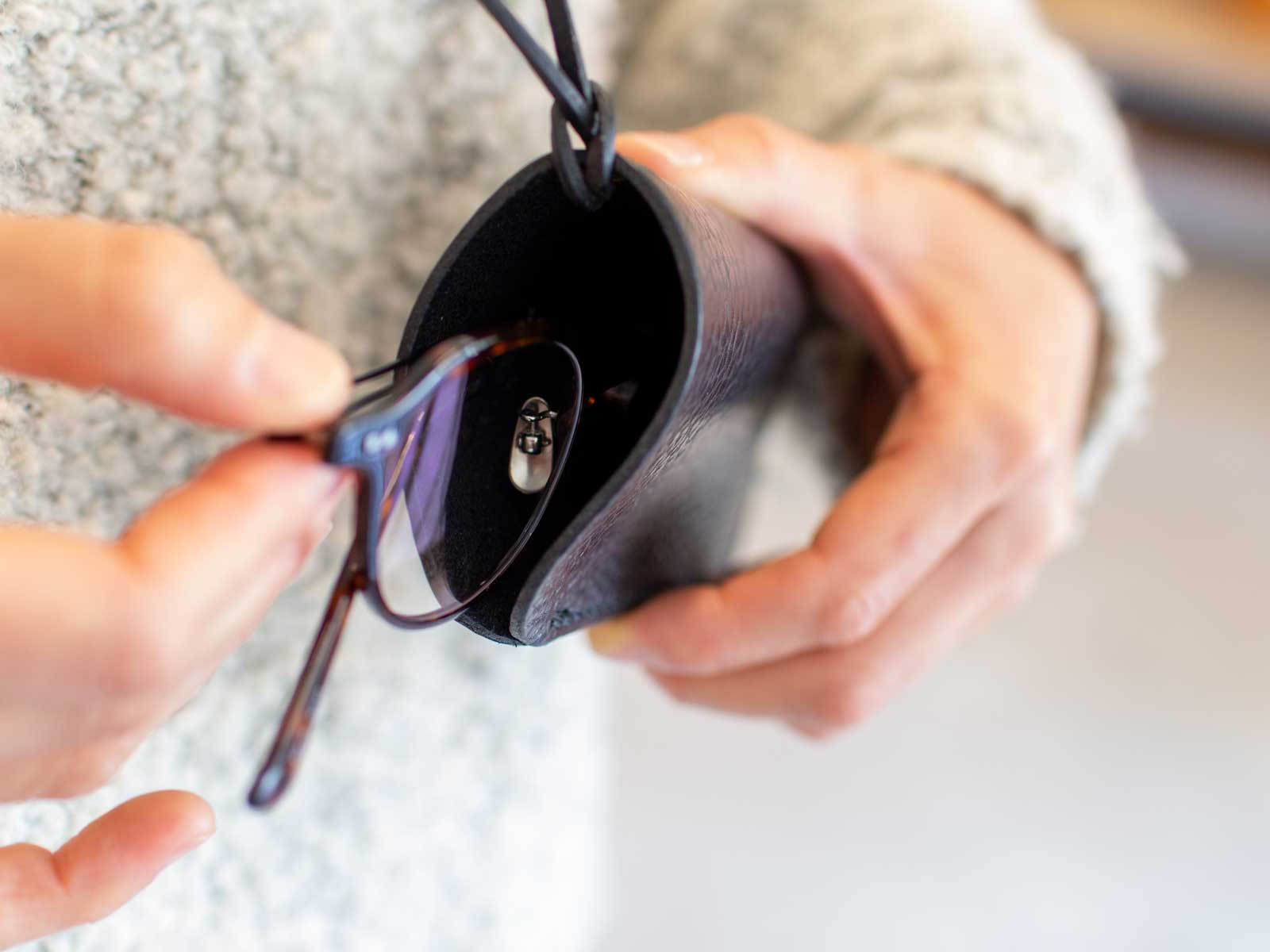 ストラップメガネケース |analogico（アナロジコ）