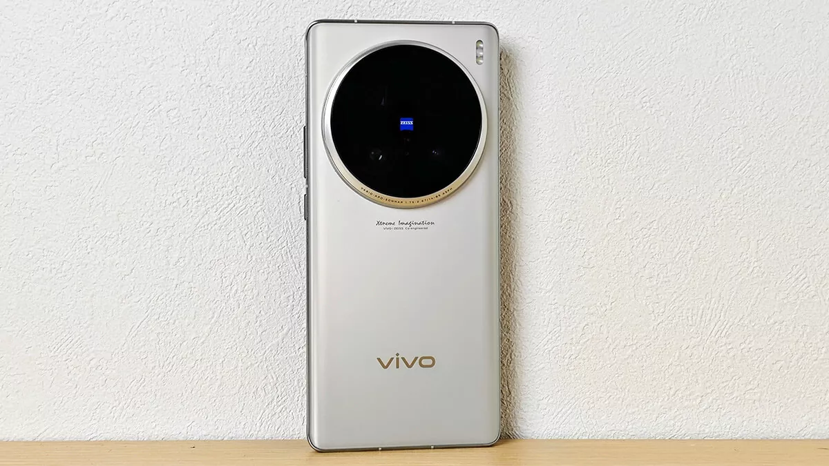 vivo X100 Ultraレビュー。200MP望遠カメラでの10xテレマクロが綺麗な