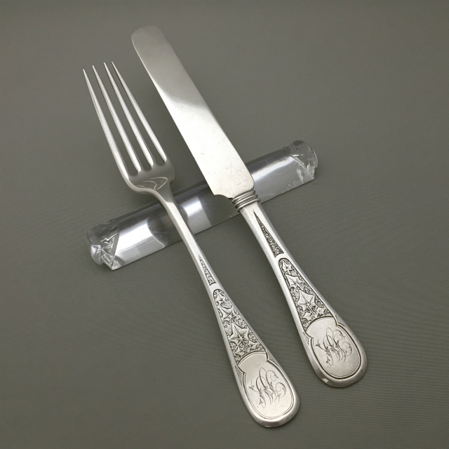 ティファニー「ディナーフォーク＆ナイフ ペア “Antique Ivy ” 1870年