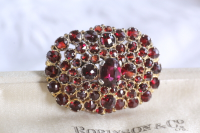 アンティークガーネットブローチ 柘榴石 チェコ アンティークス