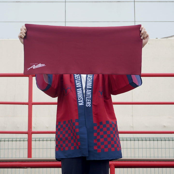 俺たちの赤で染められるフェイスタオル – 鹿島アントラーズFC - 公式