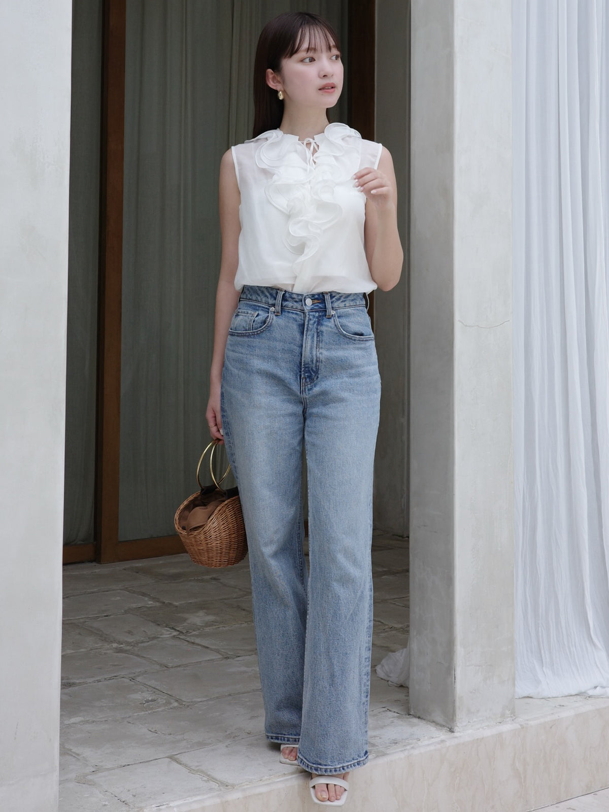 シルクブレンドラッフルブラウス