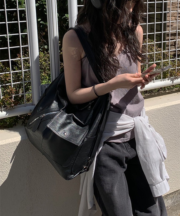 2WAYフェイクレザーショルダーバッグ | ファッション通販サイト NUGU