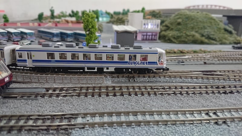 JR東海の白い欧風列車！TOMIX 12系ユーロライナー 入線！ | あそぶログ！