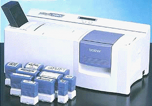 ASCII.jp：ブラザー、プリンター感覚で業務用スタンプが作成できる