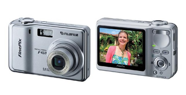 ASCII.jp：【レビュー】広角レンズ搭載の手頃な入門機 富士フイルム