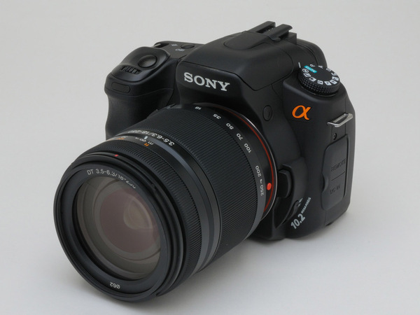 ASCII.jp：できのいい末っ子──写真で見るソニー「α200」 (1/4)