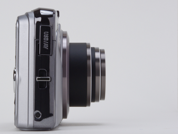 ASCII.jp：夏休みの旅行に持っていきたい「EXILIM EX-H10」 (1/3)