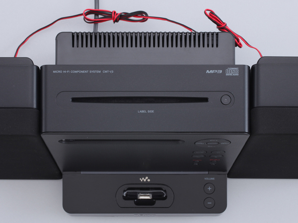 ASCII.jp：ウォークマンとドッキングするミニコンポ「CMT-V3」 (1/3)