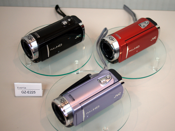 ASCII.jp：F1.2の明るいレンズを搭載したビクター「Everio」新モデル