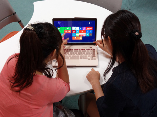 ASCII.jp：大人カワイイPC「Floral Kiss」は実際のところ女子にウケる