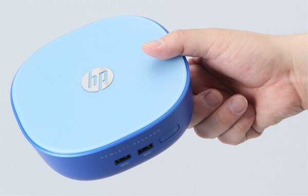 ASCII.jp：HPの手のひらPC「Stream Mini」を片手でつまみながらレビュー