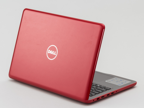 ASCII.jp：真っ赤なボディーにベーシックな性能をつめこんだお手頃