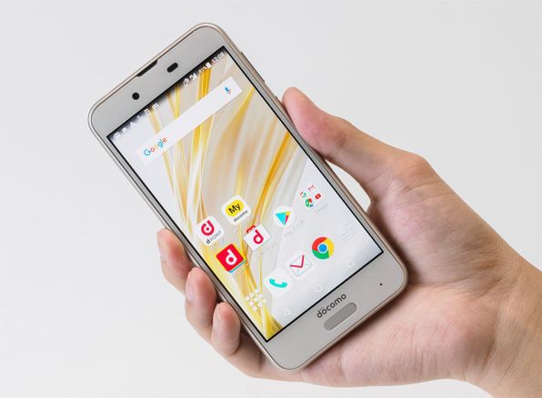 ASCII.jp：ドコモ冬スマホ最強はコレ？ 「AQUOS sense」は3万円で料金
