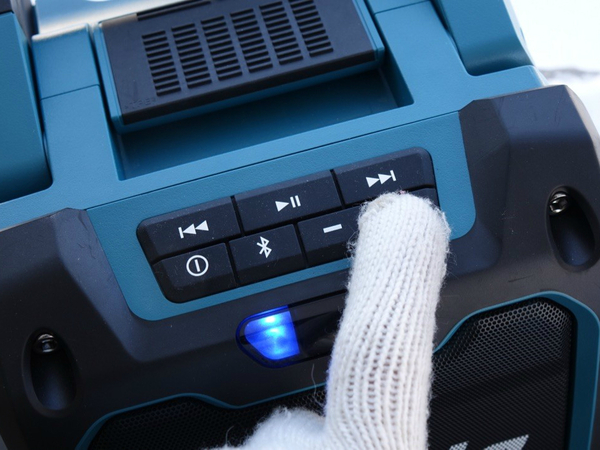 ASCII.jp：マキタのBluetoothスピーカー「MR200」は音も仕様も構造も