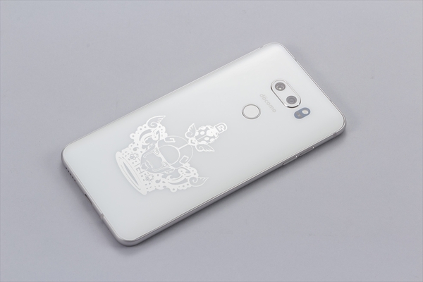 ASCII.jp：俺は機種変するぞジョジョォォ！ ジョジョスマホ「JOJO L