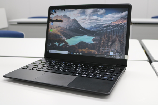 ASCII.jp：3万円台の14.1型ノートPCが登場 4K出力や3画面使用も可能