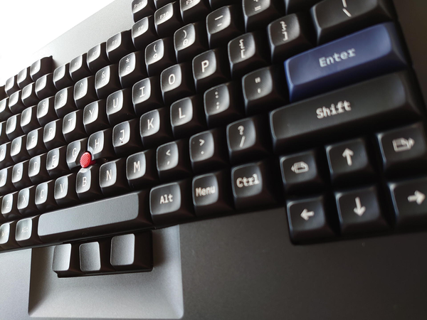 ASCII.jp：一目惚れしたTrackPoint付きキーボード「Shinobi」を衝動