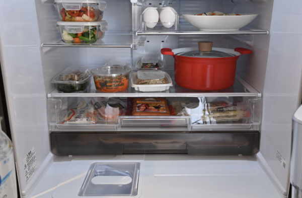 三菱の冷蔵庫が8年ぶりリニューアル、大きさ据え置きで容量30Lアップ