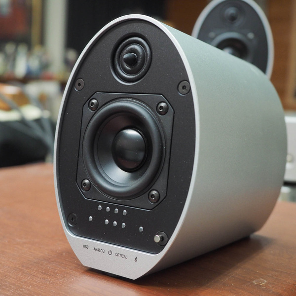 ASCII.jp：日本の伝統が息づいたクリプトン「KS-55Hyper」、テレビ