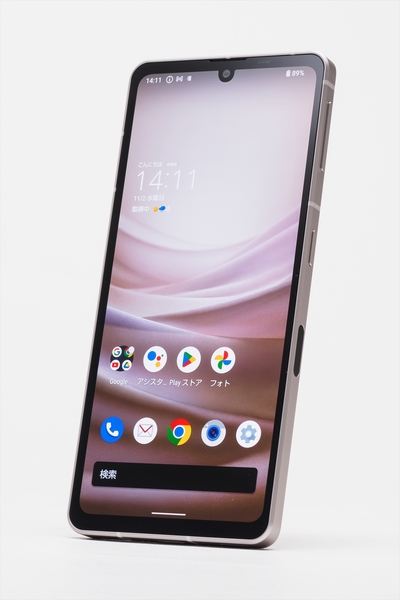 ASCII.jp：ミドルクラスの人気モデル「AQUOS sense7」をクロレビ