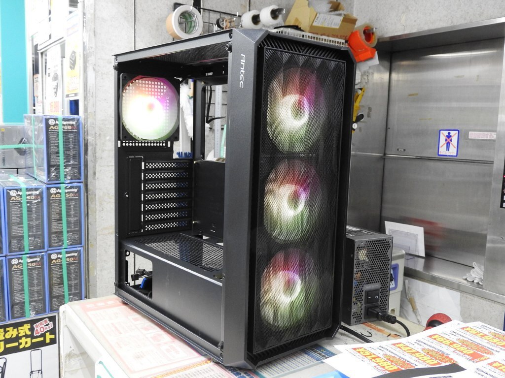 ASCII.jp：ARGBファン3基搭載で9480円の格安PCケースがAntecから