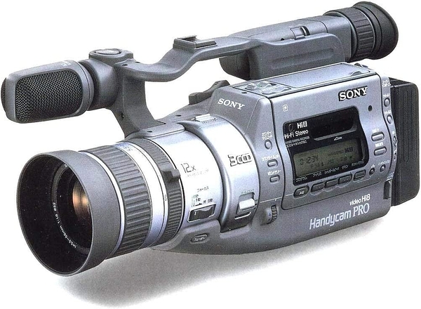 ASCII.jp：ソニーの輝かしいハンディカムの歴史の中で密かに散った製品