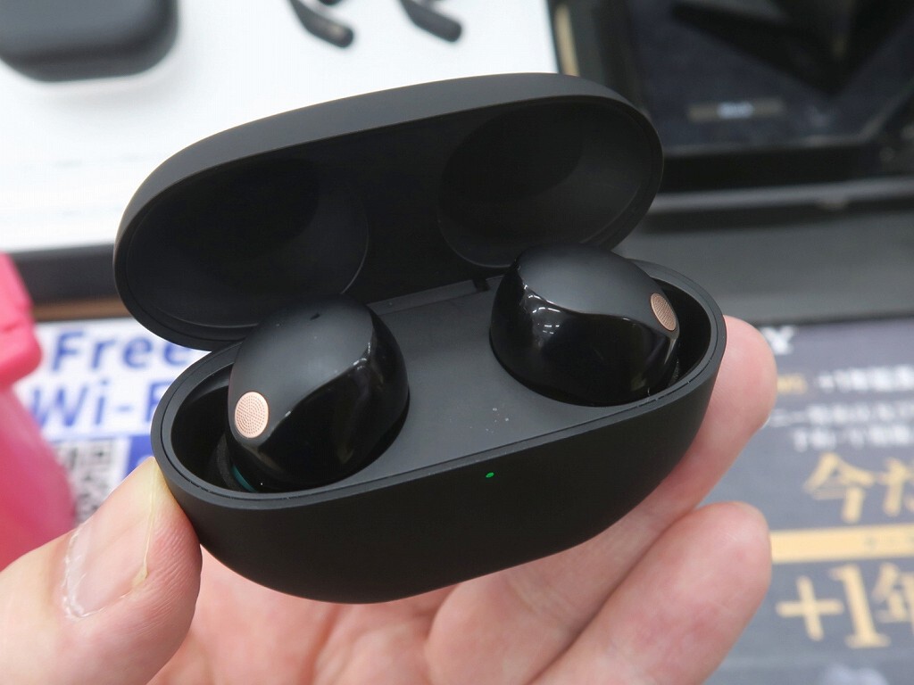 世界最高級ノイキャンのソニー製イヤホン「WF-1000XM5」が店頭で販売