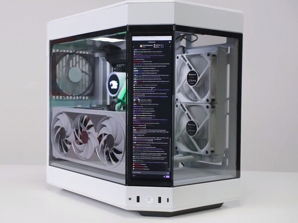 ASCII.jp：「Y60」のコーナー部分に液晶を追加できるオプションキット