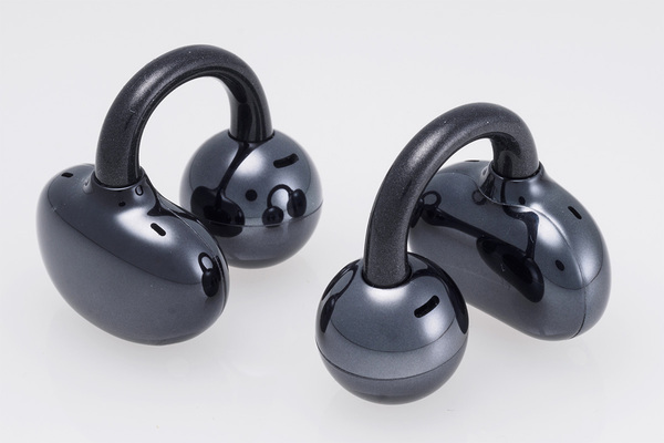 ASCII.jp：これまでにない形がスゴくて使いやすいオープン型イヤホン