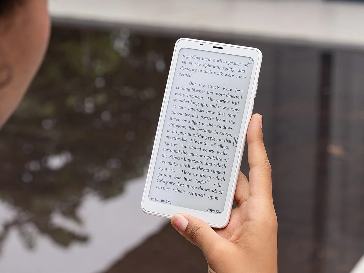 カラーE Ink搭載スマホ「Bigme Hibreak」登場！ 第3のスマホ