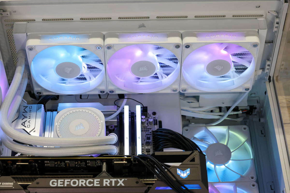 ASCII.jp：iCUE LINKで面倒な取り付けやRGB設定が超簡単、冷却性能も