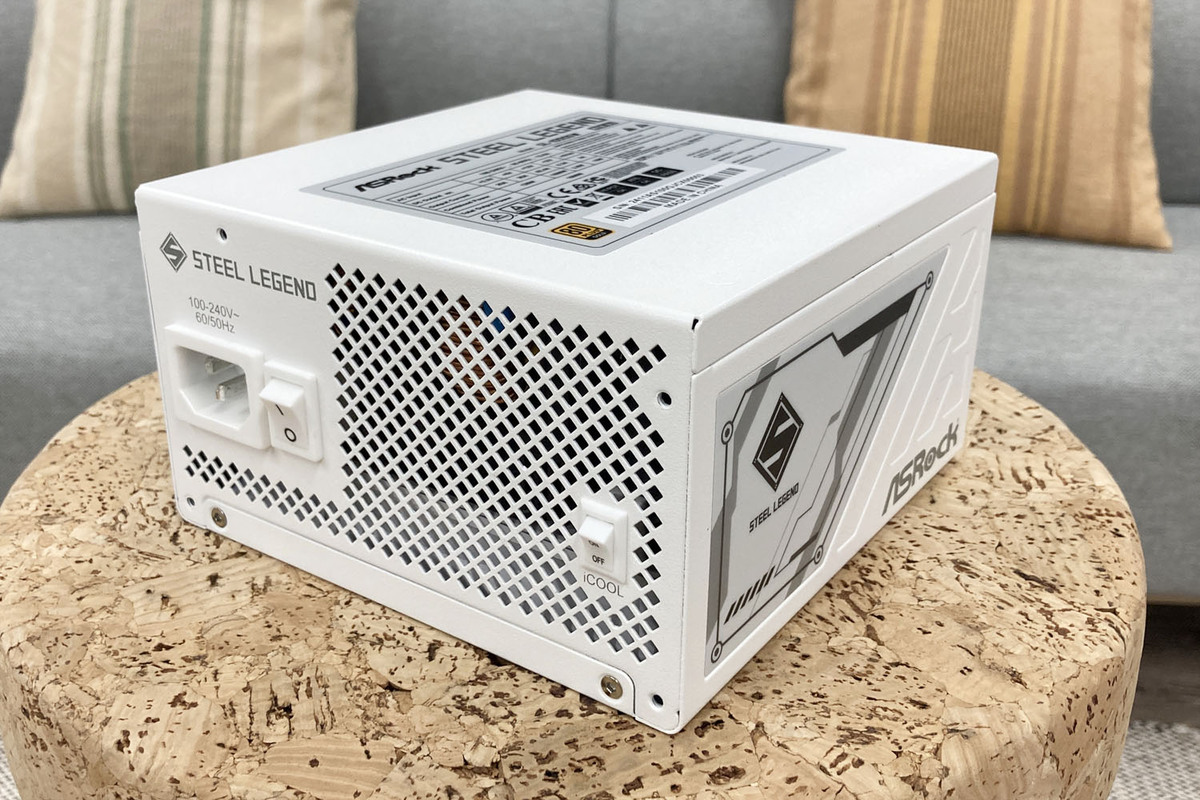 ASRock初の電源ユニットから感じるただならぬ気配！ マザーで培った