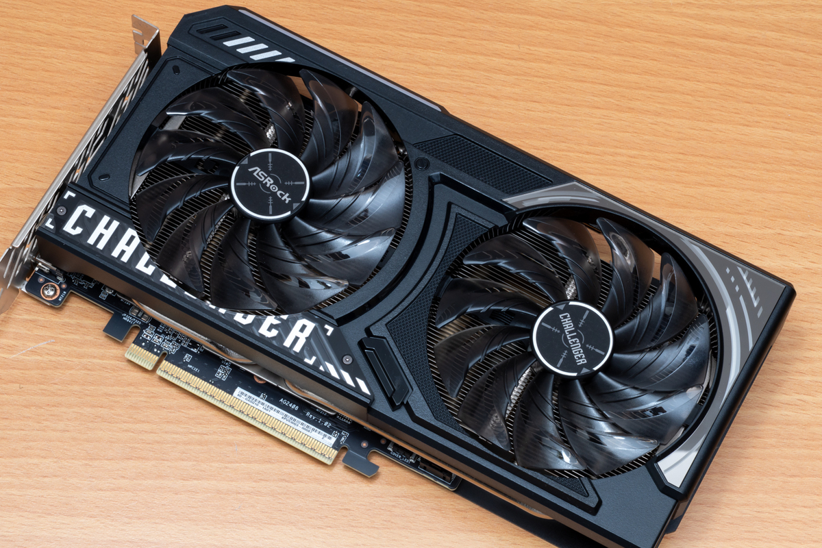 ASRockマザーで手堅く組む！ 光り輝くコンパクトゲーミングPCの自信作