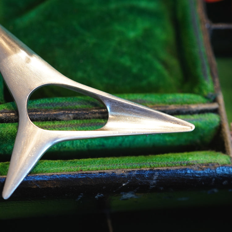 ジョージジェンセン（GEORG JENSEN）シルバーブローチ | 芦屋Antico