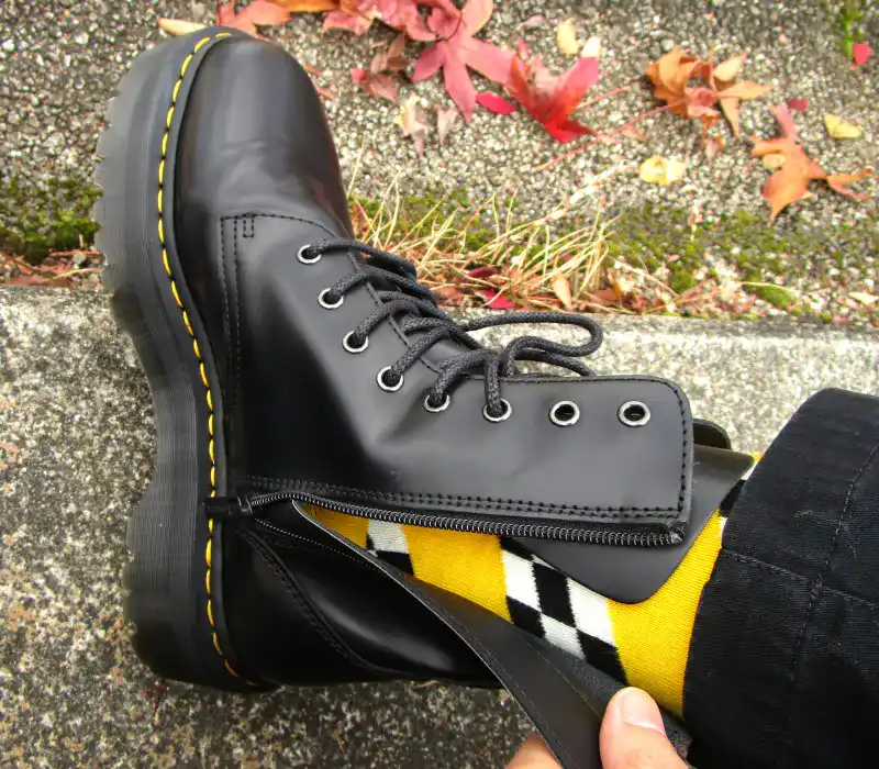 3ヶ月着用レビュー【ドクターマーチンJADON】のサイズ感はやや大きい