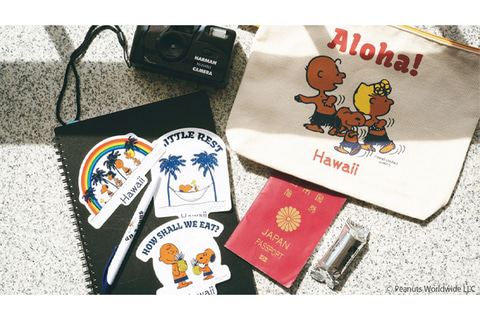 日焼けしたスヌーピーたちの“SURF'S UP PEANUTS”。ハワイ限定グッズが