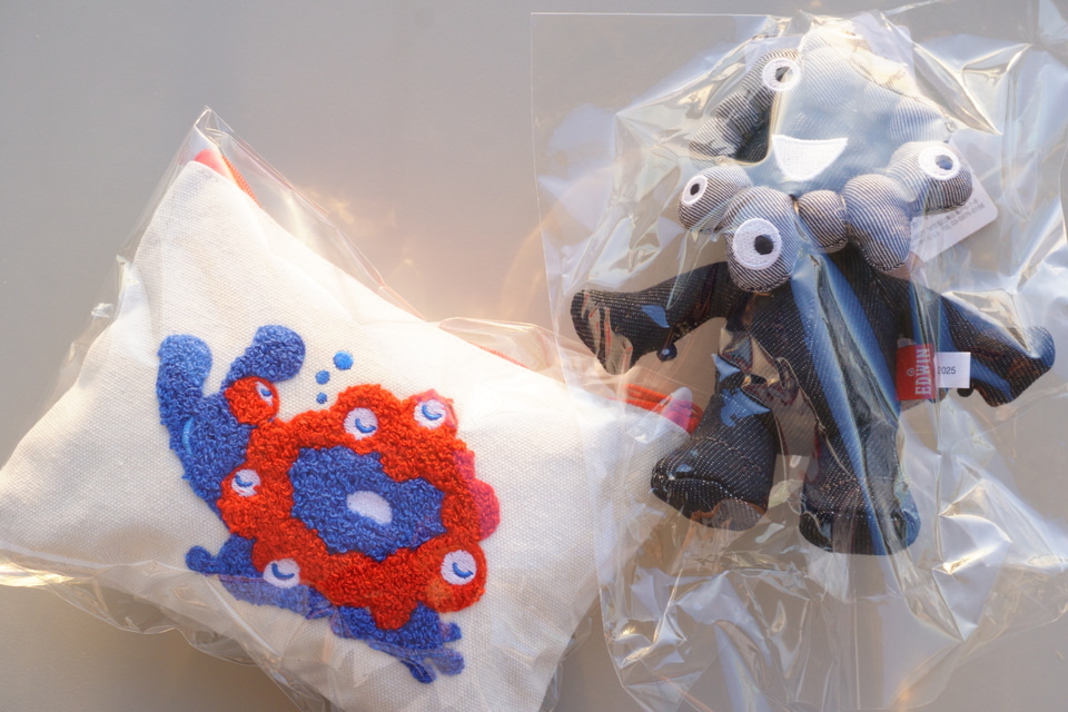 万博で買ったお気に入りミャクミャク！ EDWINデニムマスコット/サガラ