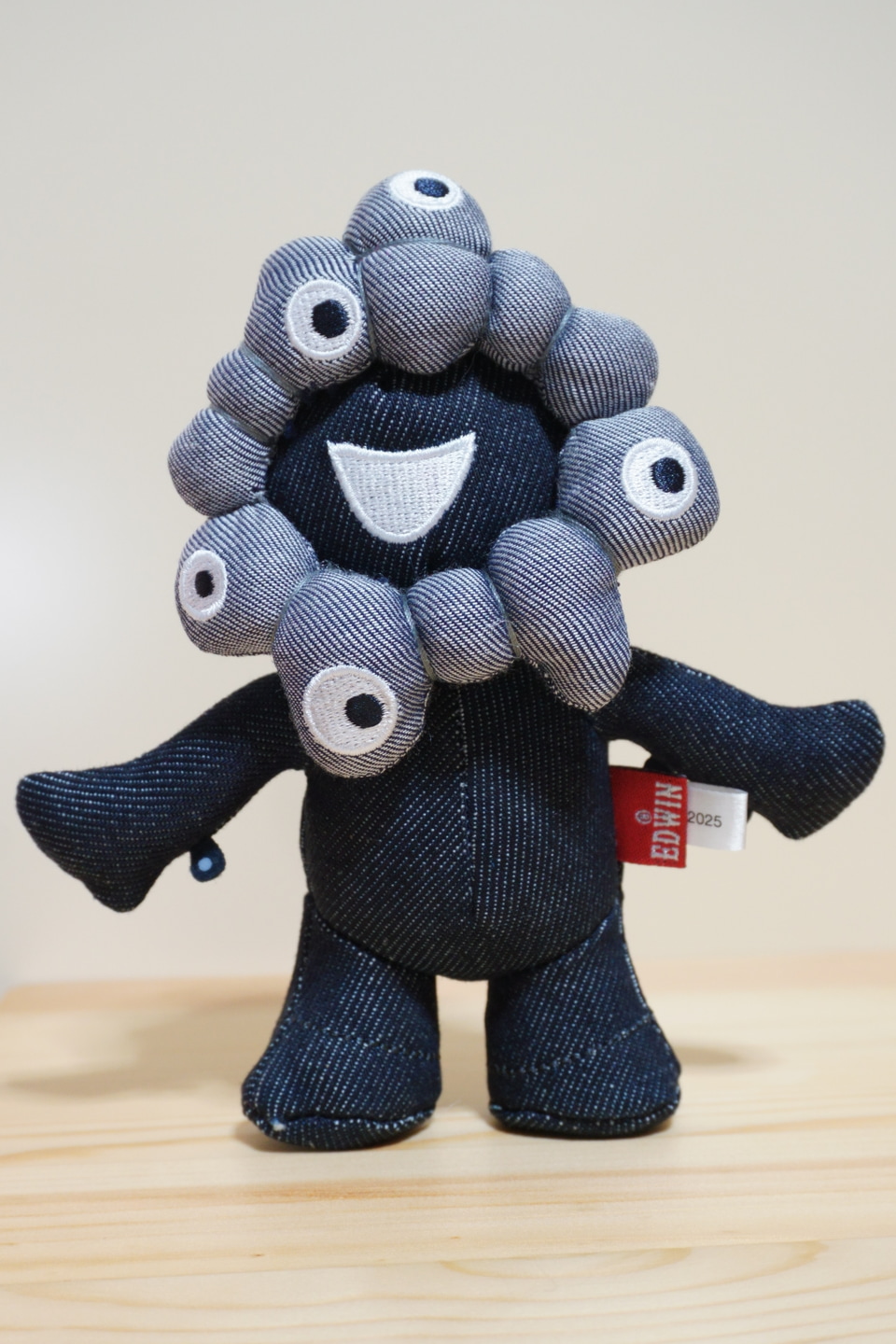 万博で買ったお気に入りミャクミャク！ EDWINデニムマスコット/サガラ