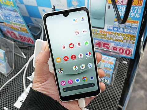 5Gスマホ「AQUOS wish3」が15,800円、nanoSIM+eSIM対応の未使用品が