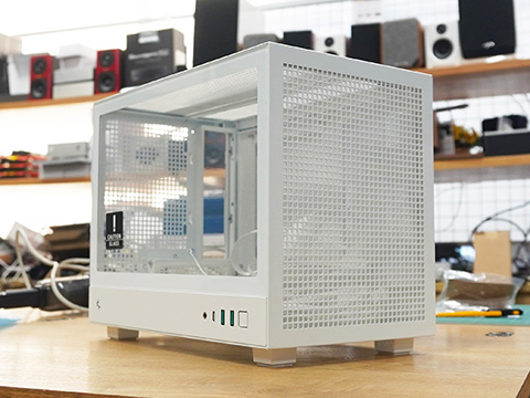 ハンドル付きで持ち運べるMini-ITXケース「CH160」がDeepCoolから