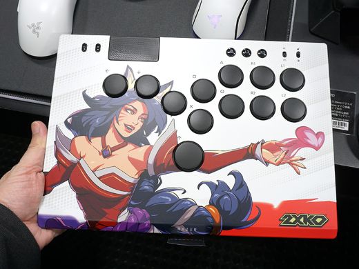 Razerのレバーレスアケコン「Kitsune」に格闘ゲーム『2XKO』コラボ