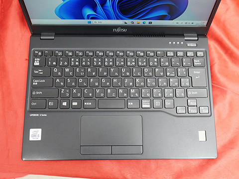 Core i5-10310U+8GBメモリ搭載の13.3型「LIFEBOOK U9310/D」が34,800円