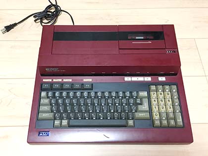 デザインの良さとローズレッドカラーに胸を躍らせた「シャープ X1C