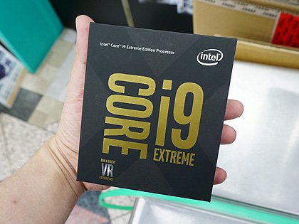 18コア/36スレッドの最強CPU「Core i9-7980XE」の単品販売がスタート