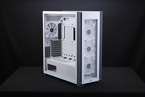 魅せても冷やしてもOK！420mm水冷対応CORSAIR製フルタワーケース「iCUE