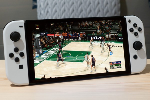 Nintendo Switch 有機ELモデル」にも高速microSDカードが有効！6